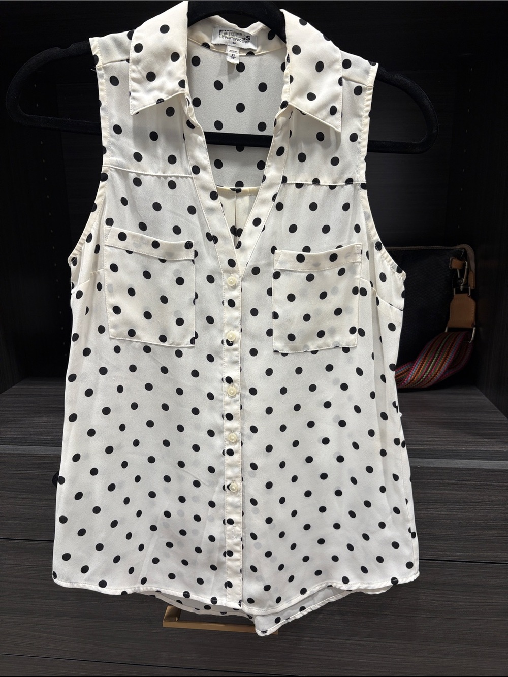 Express Sleeveless Polka Dot Button-Up Blouse - White & Black Portofino